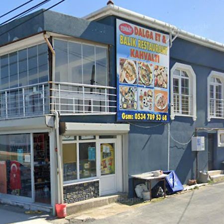 Deniz Kiyisina Sahip Oda Arnavutkoy Экстерьер фото