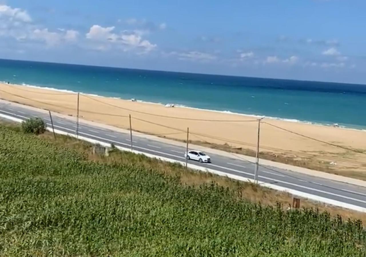 Deniz Kiyisina Sahip Oda Arnavutkoy Экстерьер фото