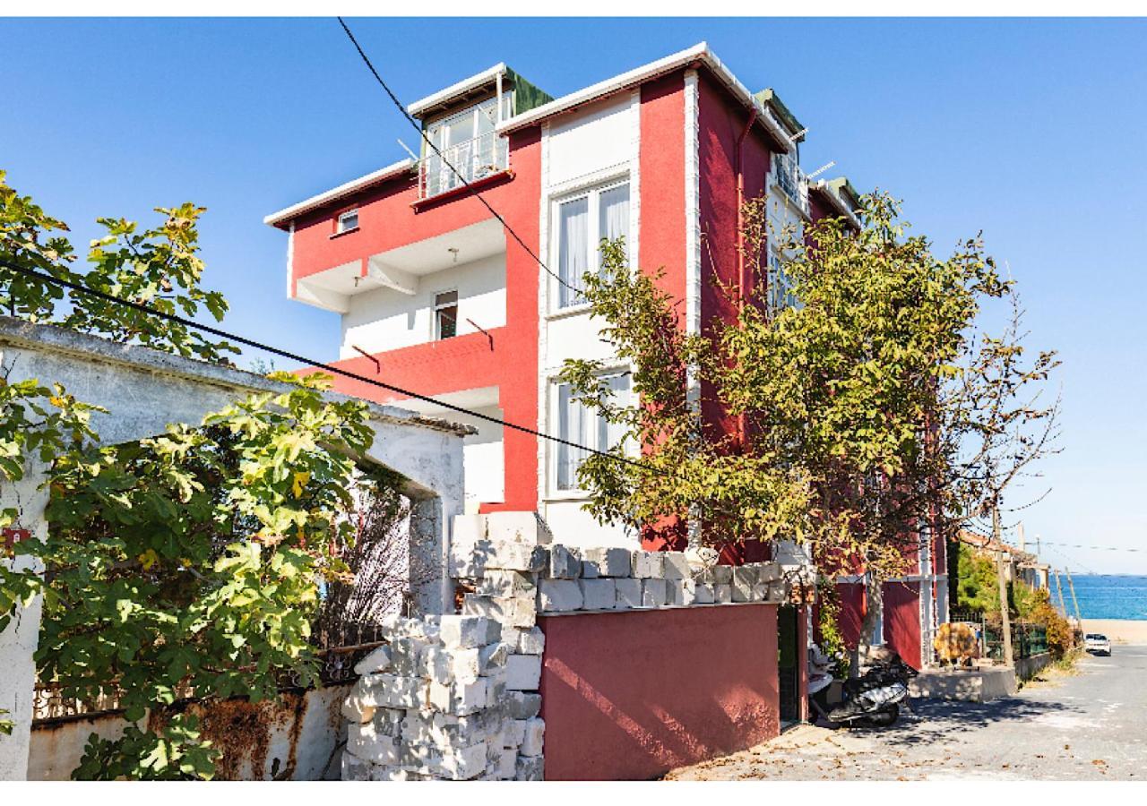 Deniz Kiyisina Sahip Oda Arnavutkoy Экстерьер фото